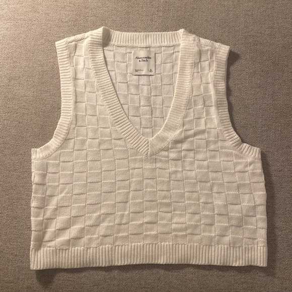 Abercrombie & Fitch Sweaters Nwt Abercrombie Sweater Vest Poshmark